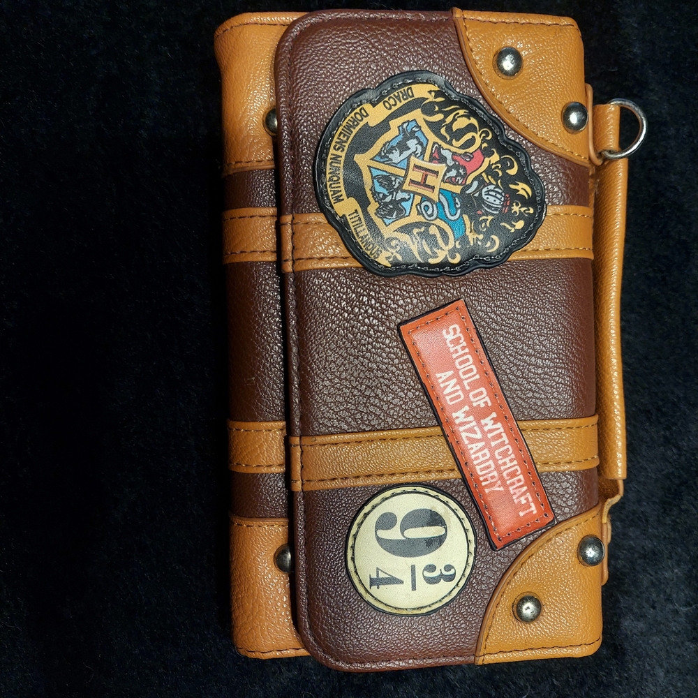 Brown and Tan Hogwarts Themed Men's Bag